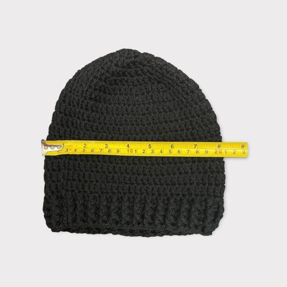 HANDMADE | Black Knit Toque - Picture 3 of 3